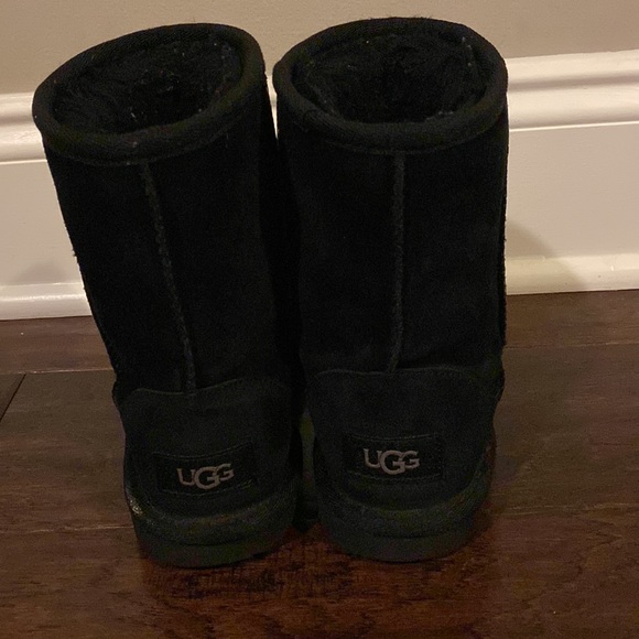 Black Toddler Uggs boots. Great condition - Picture 3 of 4